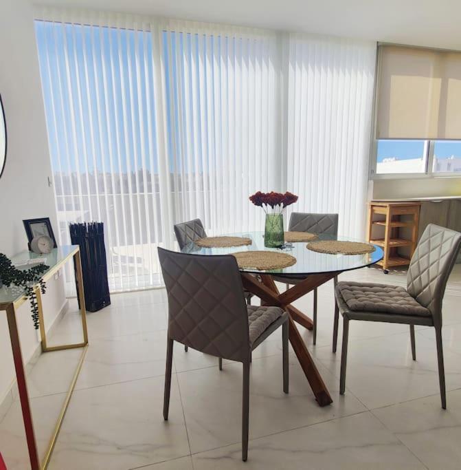 Apartamento Cozy Penthouse In Central Malta Balzan Exterior foto